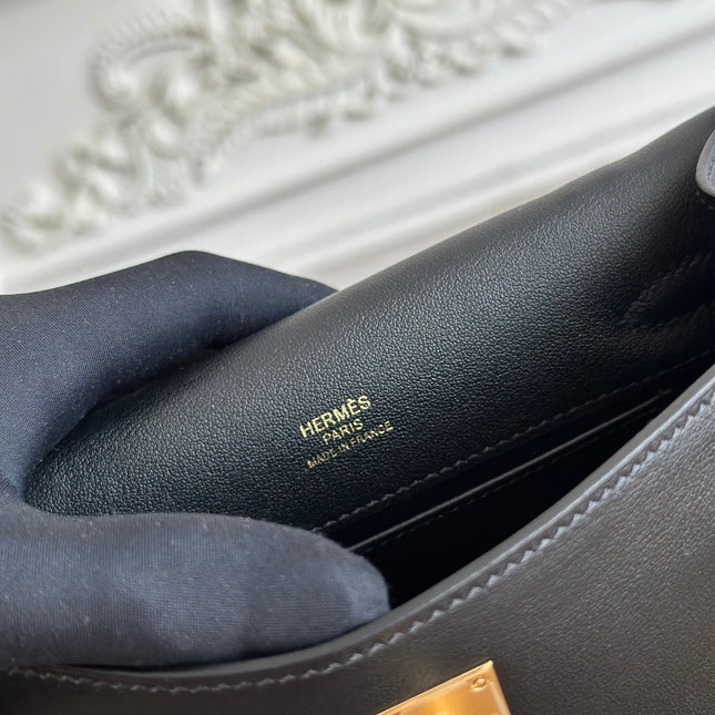 HM KELLY POCHETTE 22 IN BLACK CALFSKIN GOLD HARDWARE
