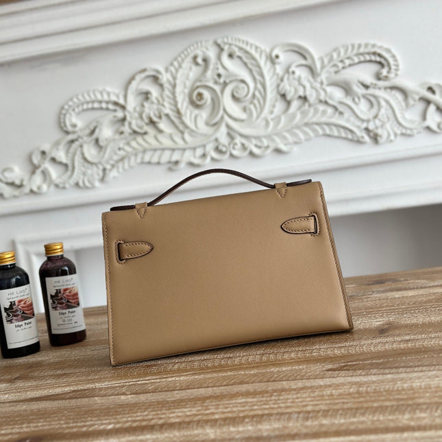 HM KELLY POCHETTE 22 IN TAWNY BROWN CALFSKIN SILVER HARDWARE