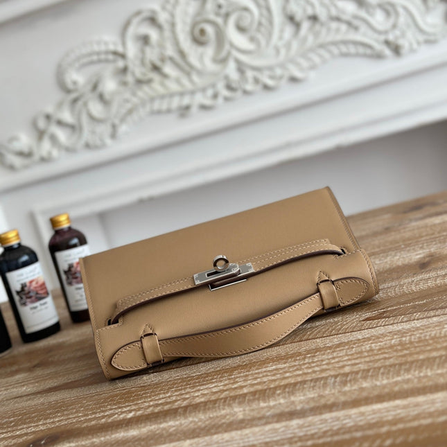 HM KELLY POCHETTE 22 IN TAWNY BROWN CALFSKIN SILVER HARDWARE