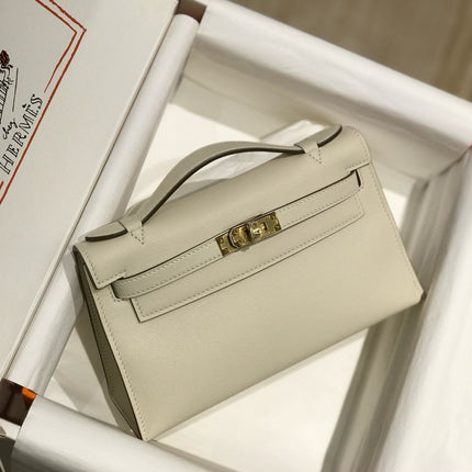 HM KELLY POCHETTE 22 IN BEIGE CALFSKIN GOLD HARDWARE