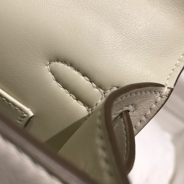 HM KELLY POCHETTE 22 IN BEIGE CALFSKIN GOLD HARDWARE