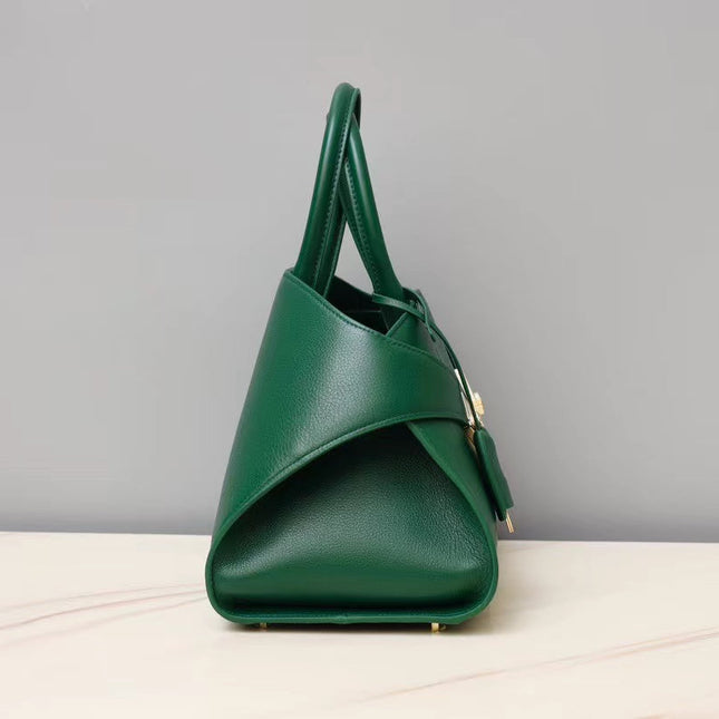FERR STUDIO BAG 22 IN GREEN CALFSKIN GOLD-TONE HARDWARE