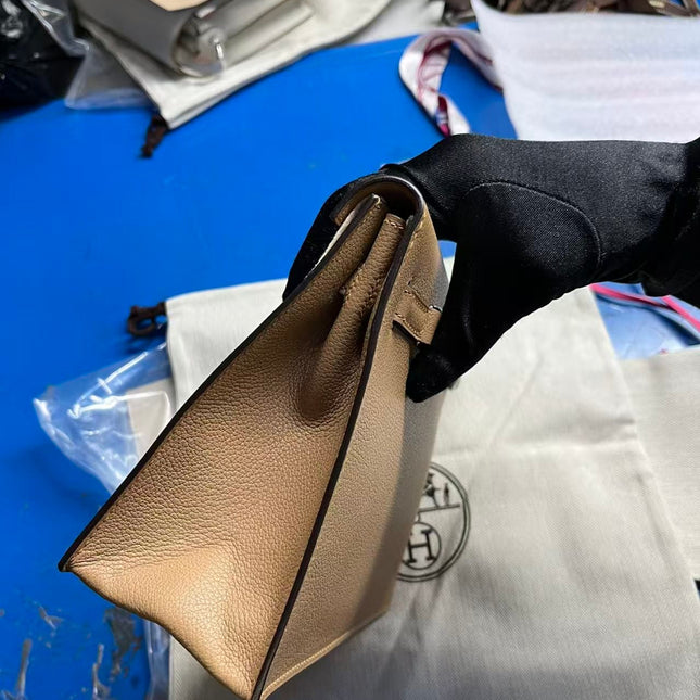 KELLY DANSE 22 TAN BROWN IN CALFSKIN SILVER HARDWARE