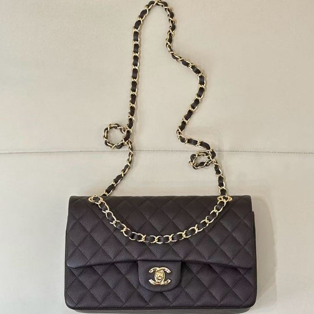 CC CLASSIC FLAP BAG 25 IN CHOCOLATE BROWN CALFSKIN GOLD HARDWARE