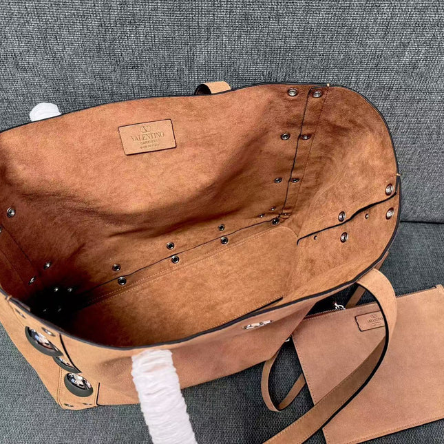 GARAVANI NELLCOTE SHOULDER BAG IN 40 BROWN SUEDE TP3
