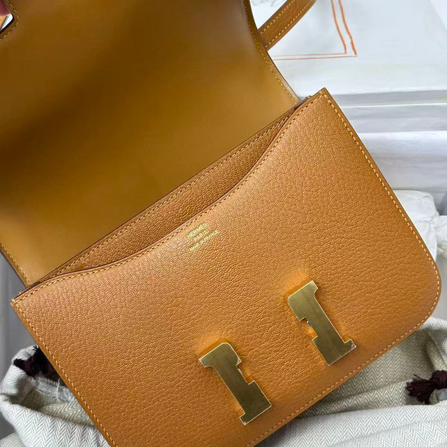 HM CONSTANCE 19CM IN GOLDEN BROWN EPSOM GOLD HARDWARE