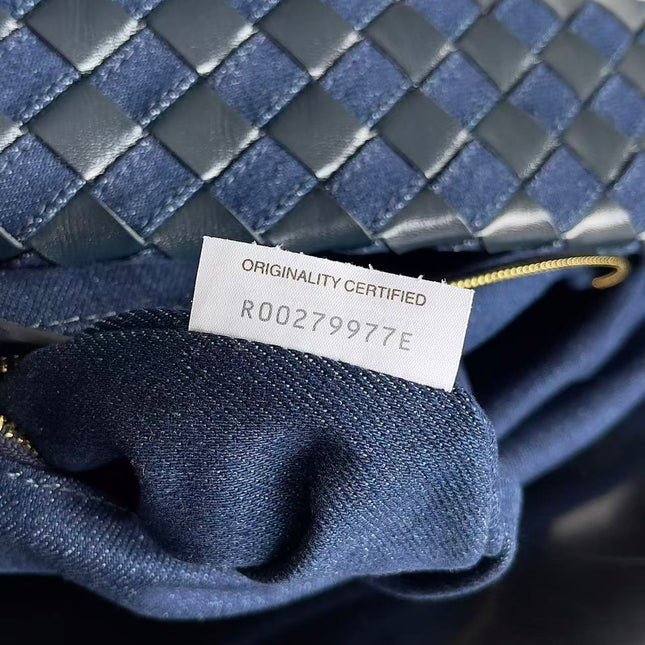 BV LARGE HOP BAG 54 IN NAVY BLUE CALFSKIN