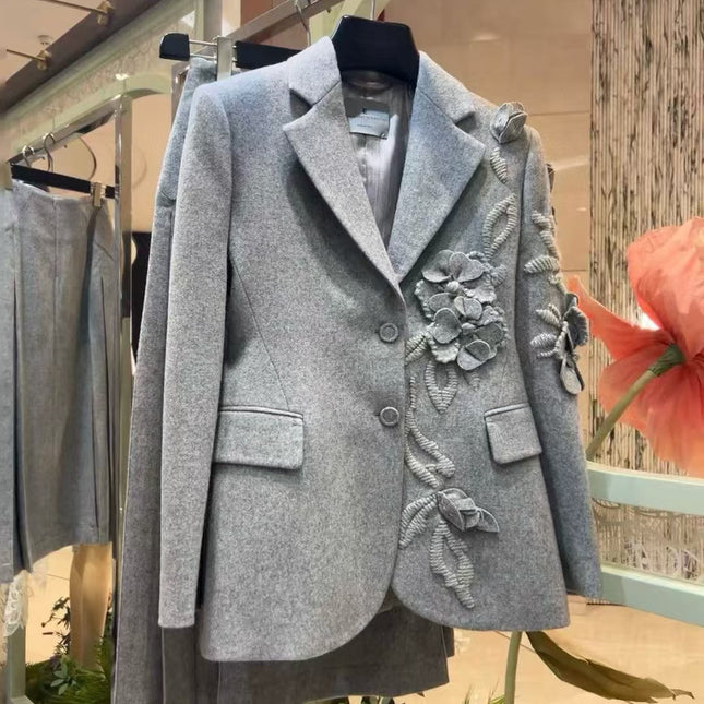 FLORAL EMBROIDERY BLAZER IN A GREY WOOL