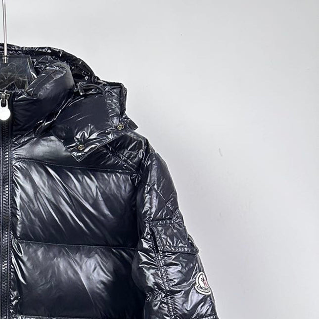 MONCLER BLACK PUFFER JACKET STYLE 2423