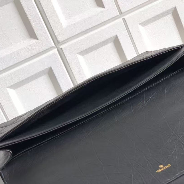 CC CLASSIC FLAP CLUTCH 41 IN BLACK QUILTED CALFSKIN GOLD HARDWARE