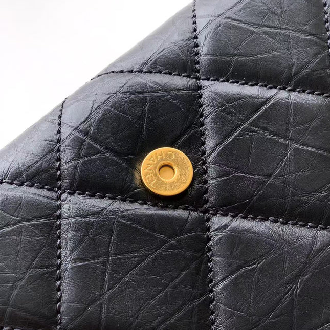 CC CLASSIC FLAP CLUTCH 41 IN BLACK QUILTED CALFSKIN GOLD HARDWARE