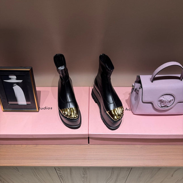 SCHIAPARELLI PLATFORM BOOTS IN BLACK CALFSKIN
