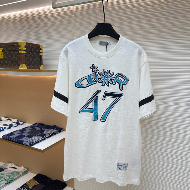 DIOR LEWIS HAMILTON T-SHIRT IN WHITE AND BLUE GRAPHIC LOGO