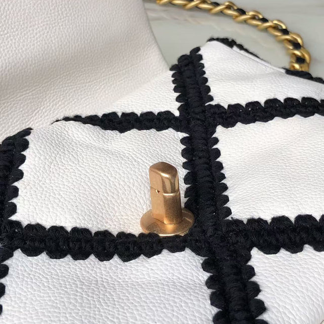 CC FLAP BAG 26 IN WHITE AND BLACK CALFSKIN GOLD HARDWARE