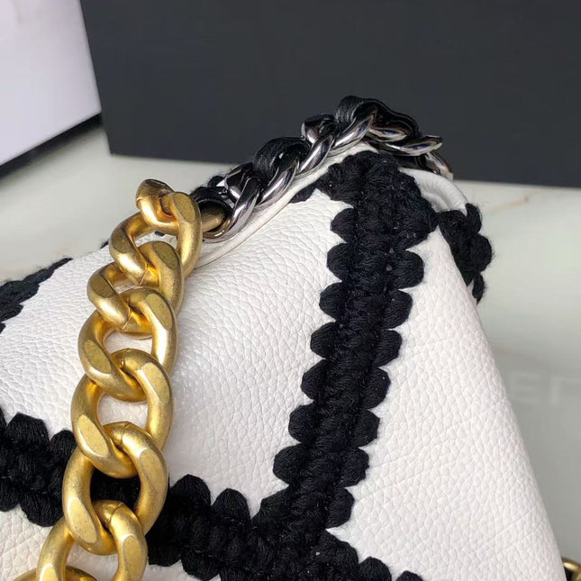 CC FLAP BAG 26 IN WHITE AND BLACK CALFSKIN GOLD HARDWARE