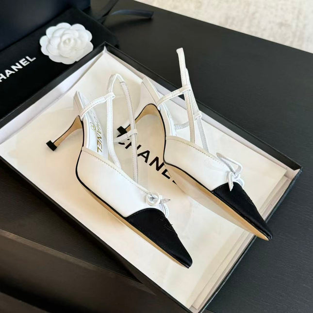 CHANEL 25S HIGH HEEL POINTY IN WHITE CALFSKIN AND BLACK FABRIC