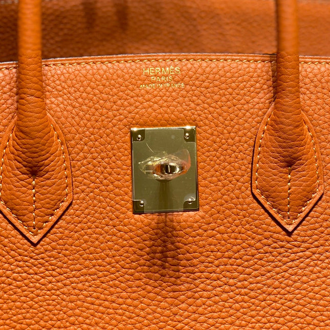 HERMES BIRKIN 35 IN LIGHT ORANGE TOGO LEATHER  GOLD HARDWARE