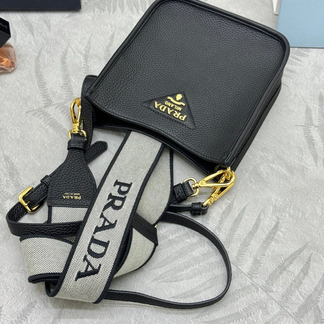 PRADA SHOULDER BAG 20 IN BLACK CALFSKIN
