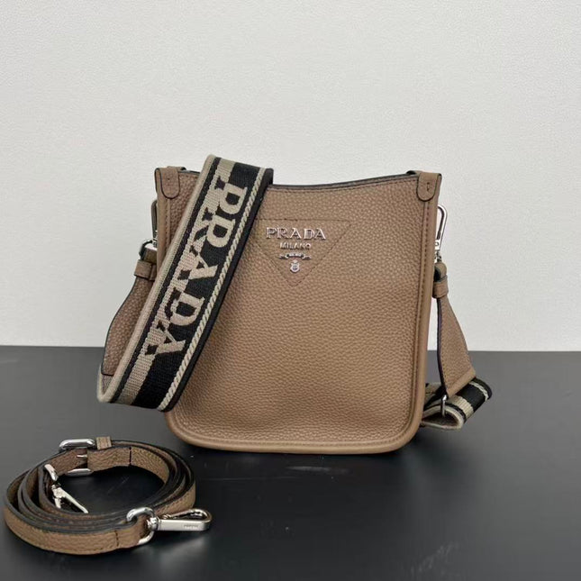 PRADA ADJUSTABLE SHOULDER BAG 20 IN BROWN CALFSKIN SILVER HARDWARE