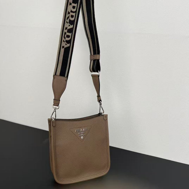 PRADA ADJUSTABLE SHOULDER BAG 20 IN BROWN CALFSKIN SILVER HARDWARE