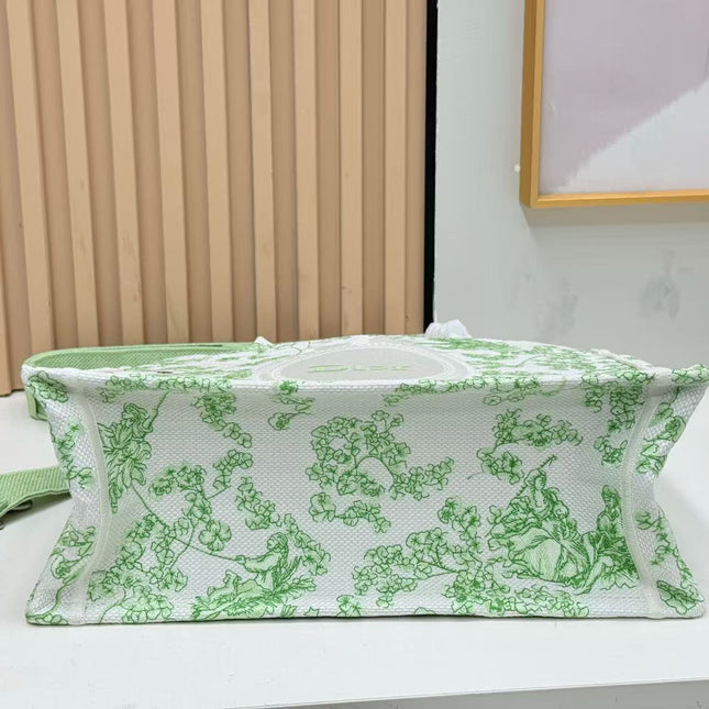 DIOR BOOK TOTE 36 IN GREEN MULTICOLOR TOILE DE JOUY CLOVER EMBROIDERY