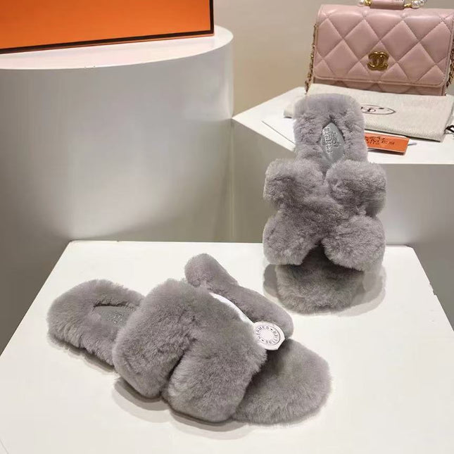 HM ORAN SANDALS IN TOUPE SHEARLING