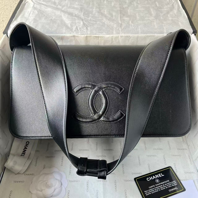 CHANEL 26S MESSENGER BAG MATTHIEU BLAZY IN BLACK LAMBSKIN