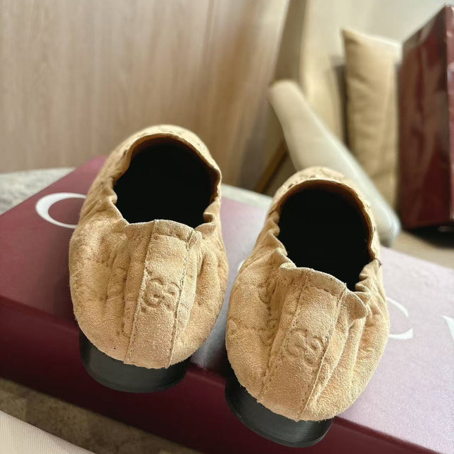 GUCCI 26S LOAFERS IN LIGHT BROWN SUEDE EMBOSSED LOGO