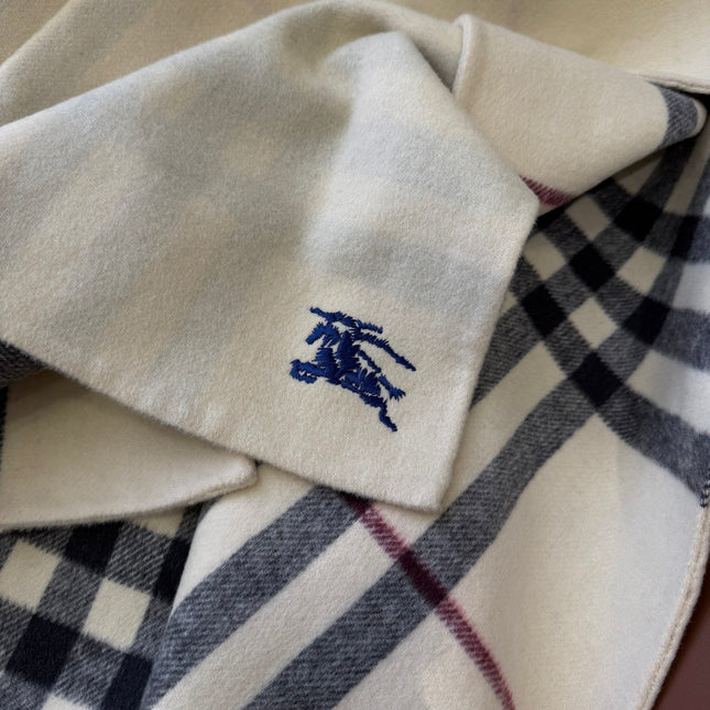 BURBERRY 26S DOUBLE-FACED REVERSIBLE CHECK HOODED CAPE IN BEIGE
