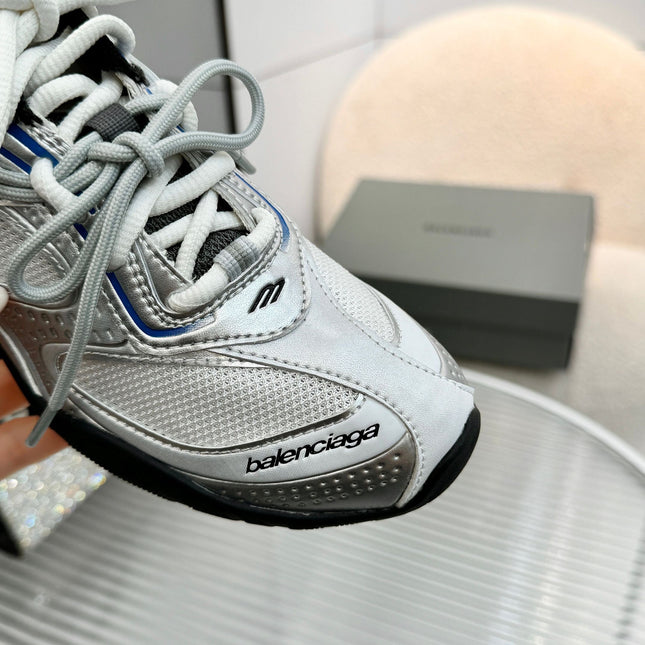 BALENCIAGA 26S RADAR GRADIENT LINES SNEAKER IN SILVER MELATIC