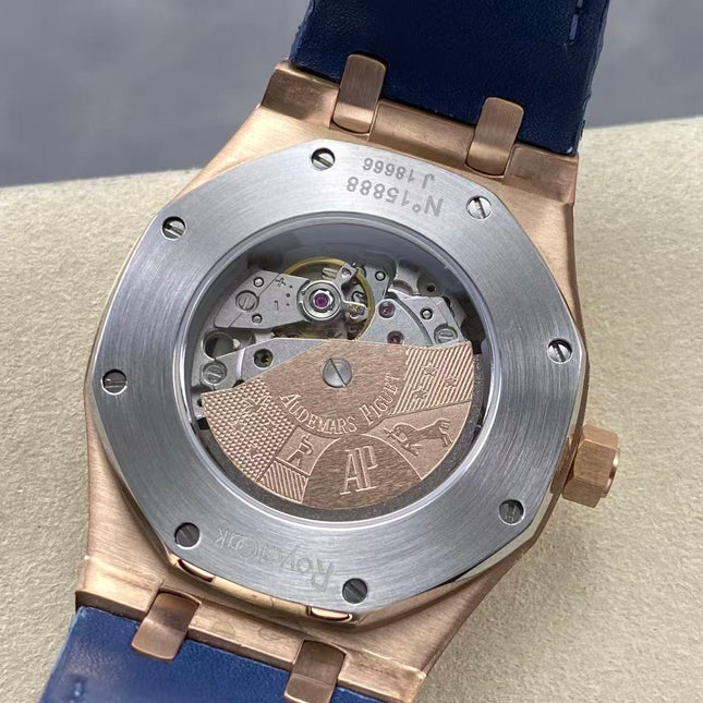 AUDEMARS PIGUET ROYAL OAK SELFWINDINGBLUE DIAL