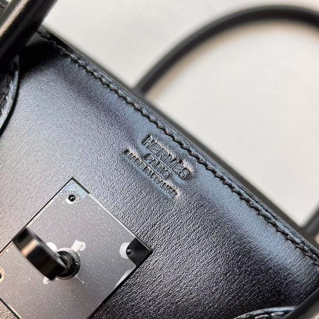 HM 26S BIRKIN BAG 30 IN BLACK CALFSKIN SILVER BUCKLE 14526