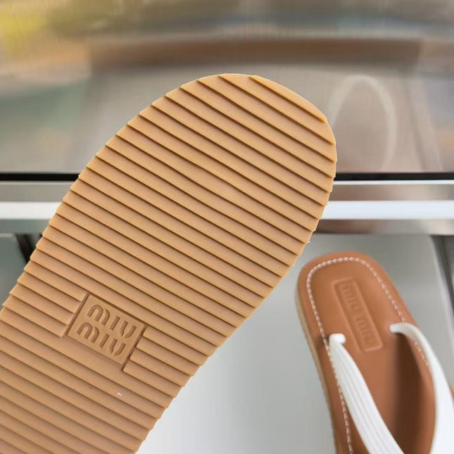 MIUMIU 26S THONG SANDAL IN DARK BROWN AND WHITE 18526
