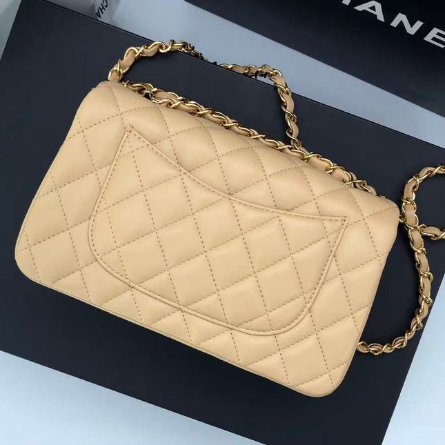 CHANEL 25S FLAP BAG 20 CM IN BEIGE LAMBSKIN GOLD HARDWARE 23526