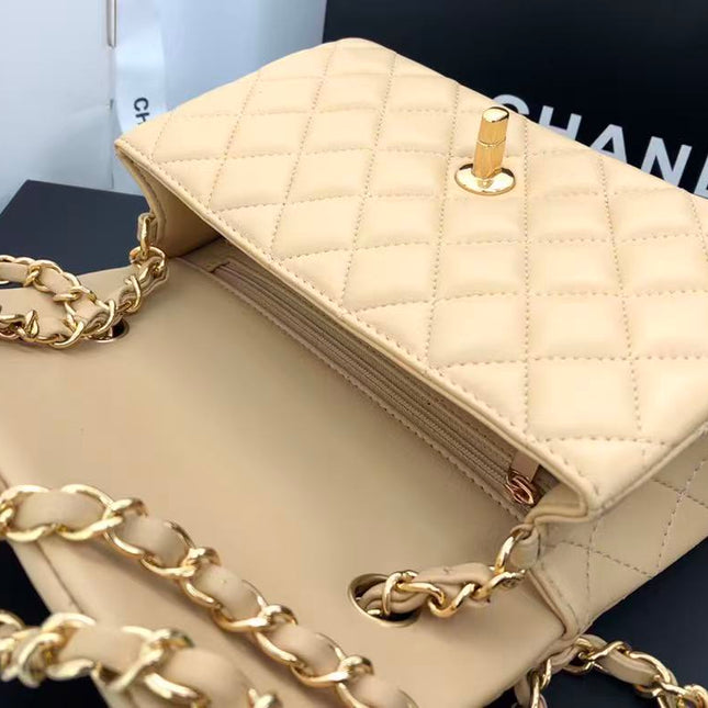 CHANEL 25S FLAP BAG 20 CM IN BEIGE LAMBSKIN GOLD HARDWARE 23526