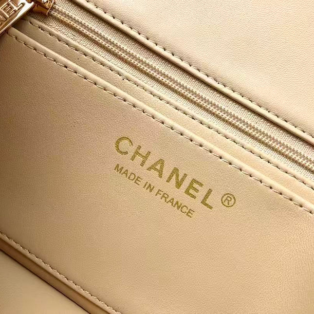 CHANEL 25S FLAP BAG 20 CM IN BEIGE LAMBSKIN GOLD HARDWARE 23526