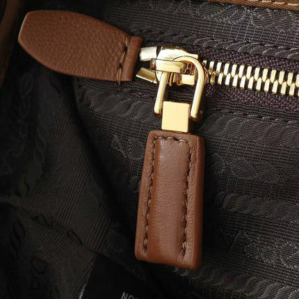 PRADA 26S BUCKET BAG IN BROWN RENYLON