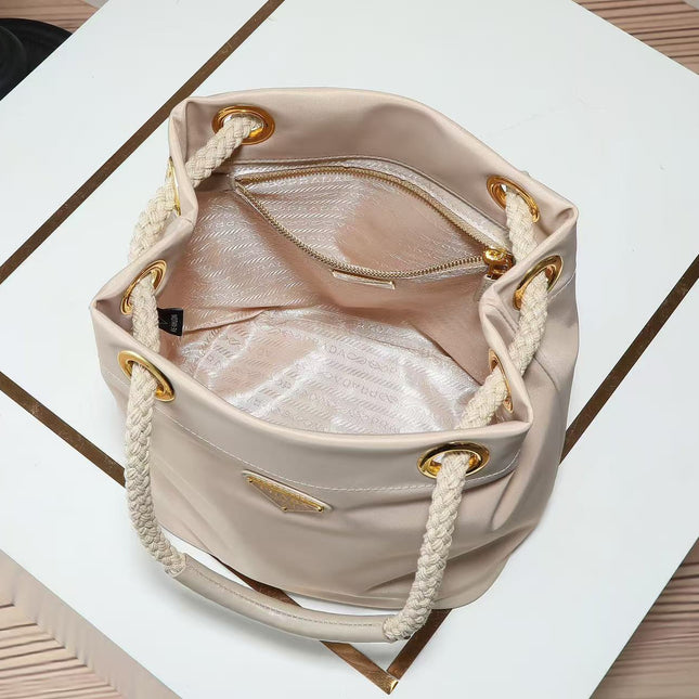 PRADA 26S BUCKET BAG IN BEIGE RENYLON