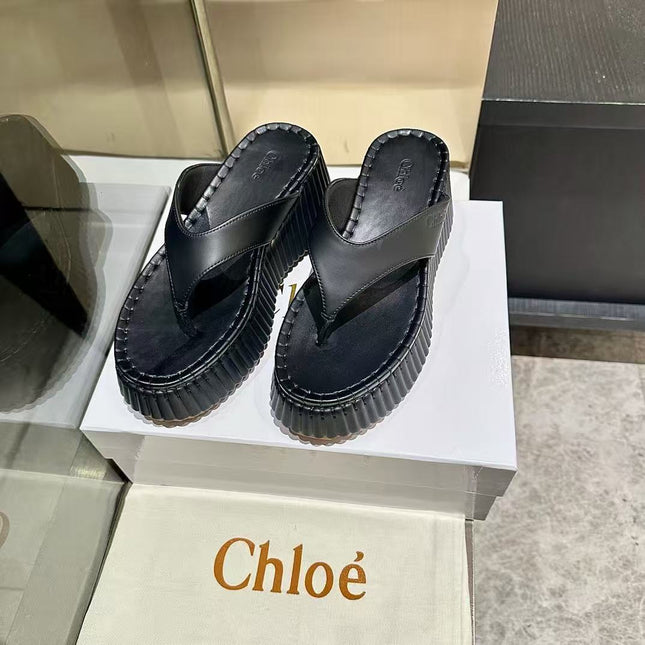 CHLOE 26S PLATFORM WEDGE SANDALS IN BLACK LEATHER