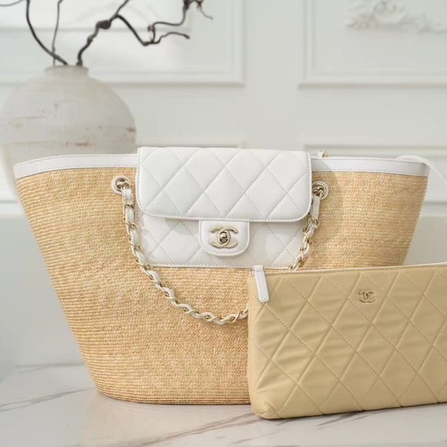 CHANEL 26S TOTE BAG IN NATURAL & WHITE RAFFIA AND LAMBSKIN