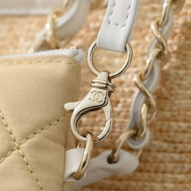 CHANEL 26S TOTE BAG IN NATURAL & WHITE RAFFIA AND LAMBSKIN
