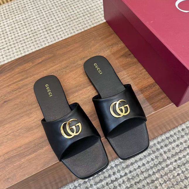 GUCCI 26S CLASSIC SLIDE SANDAL IN BLACK CALFSKIN
