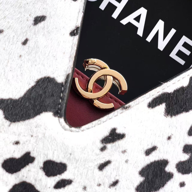 CHANEL 26S TRIANGLE HOBO BAG IN BLACK WHITE CALFSKIN  LEATHER