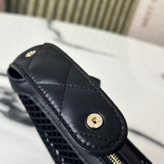 CC 26S MINI HOBO BAG IN BLACK MESH AND LEATHER