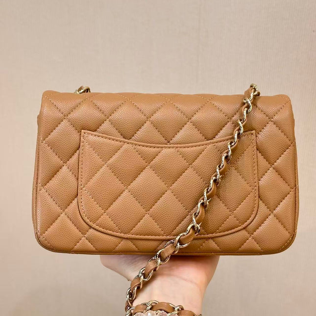 25S FLAP BAG 20 CM IN LIGHT BROWN CAVIAR GOLD HARDWARE 25626