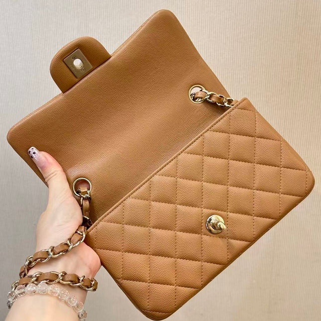 25S FLAP BAG 20 CM IN LIGHT BROWN CAVIAR GOLD HARDWARE 25626