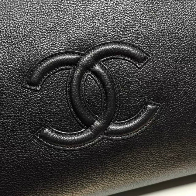 CHANEL 26S MESSENGER BAG IN BLACK CAVIAR 12726