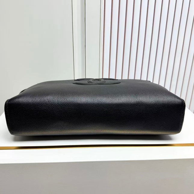 CHANEL 26S MESSENGER BAG IN BLACK CAVIAR 12726