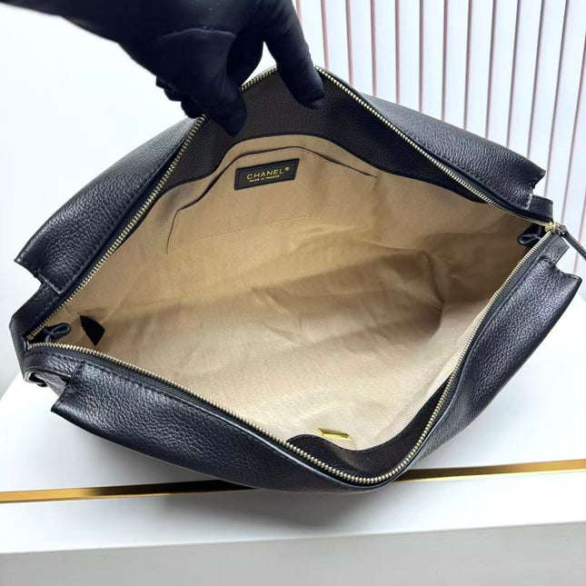 CHANEL 26S MESSENGER BAG IN BLACK CAVIAR 12726