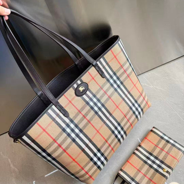 BURBERRY 26S VINTAGE CHECK TOTE BAG IN ARCHIVE BEIGE & BLACK CANVAS